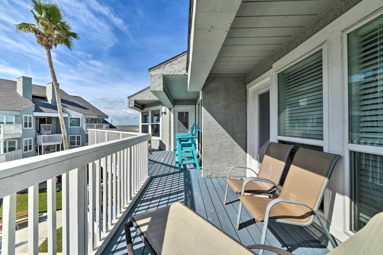 Coastal Condo with Outdoor Pool - Pets Welcome! Mustang Beach Buitenkant foto