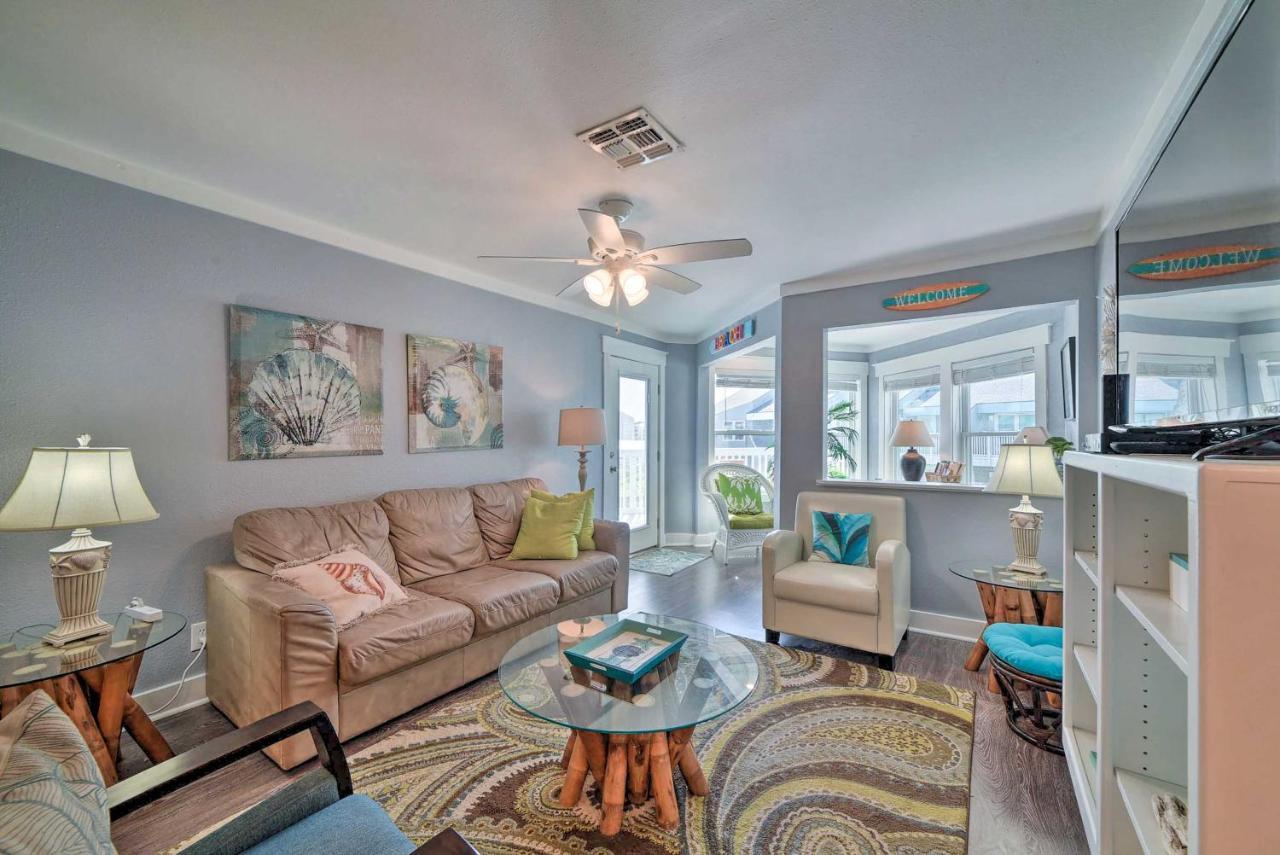 Coastal Condo with Outdoor Pool - Pets Welcome! Mustang Beach Buitenkant foto