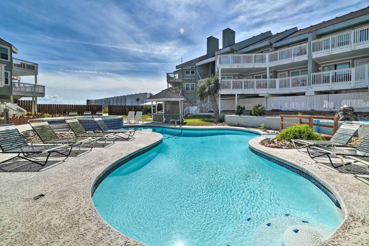 Coastal Condo with Outdoor Pool - Pets Welcome! Mustang Beach Buitenkant foto